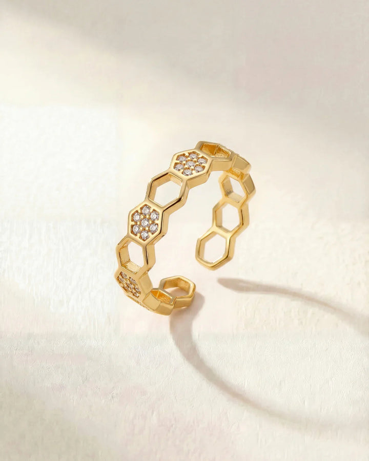 Dominique | Modern Ring