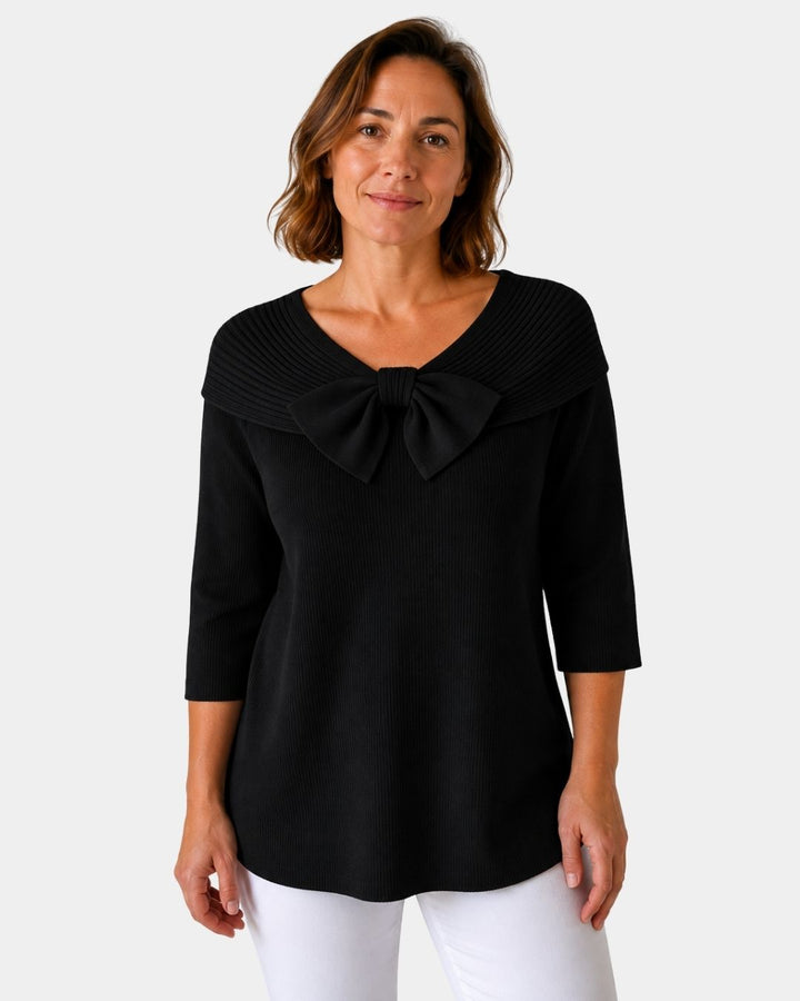Moon | Warm and feminine pull with a knot