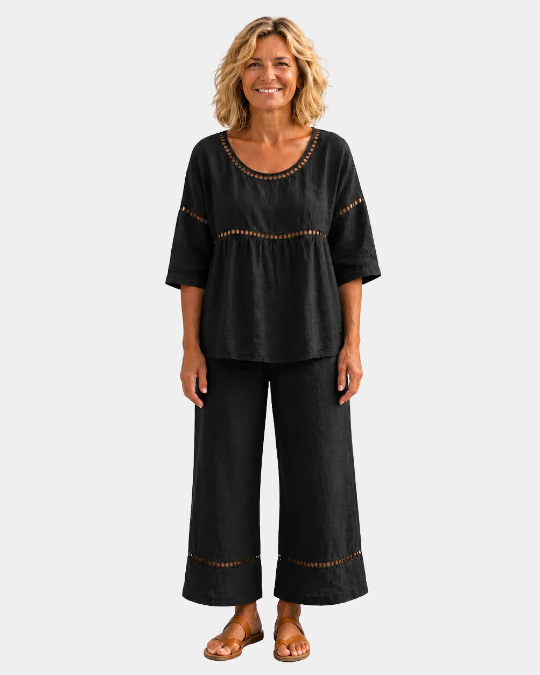 Ótimo | Conjunto fresco com blusa e calças a condizer