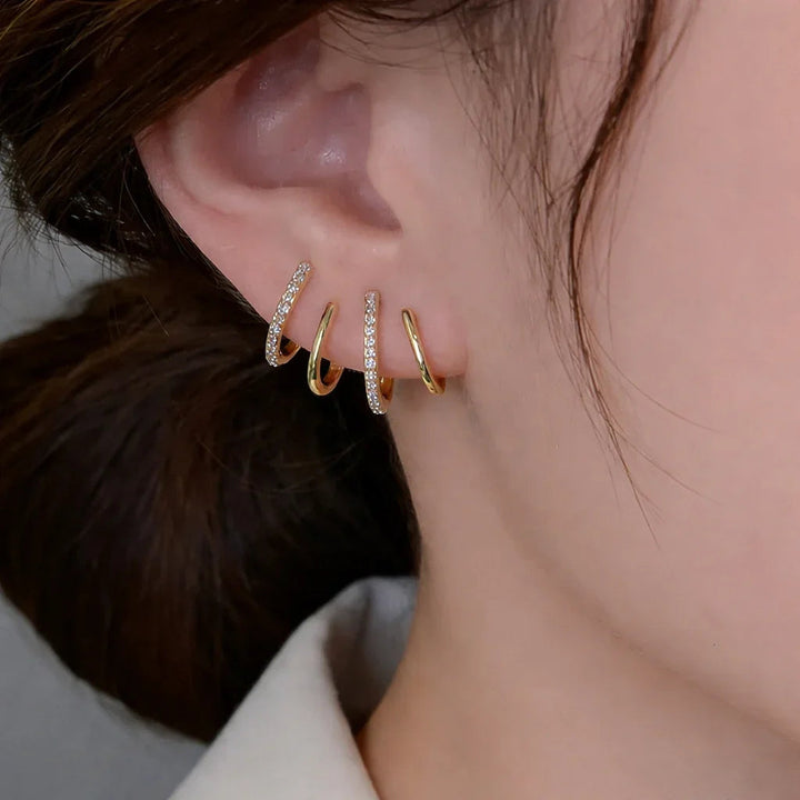 Yasmin | Claw-style earrings with zirconia