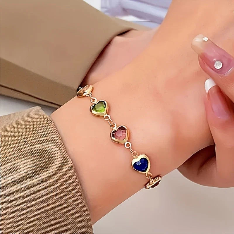 She | Unique Heart-Shaped Bracelet